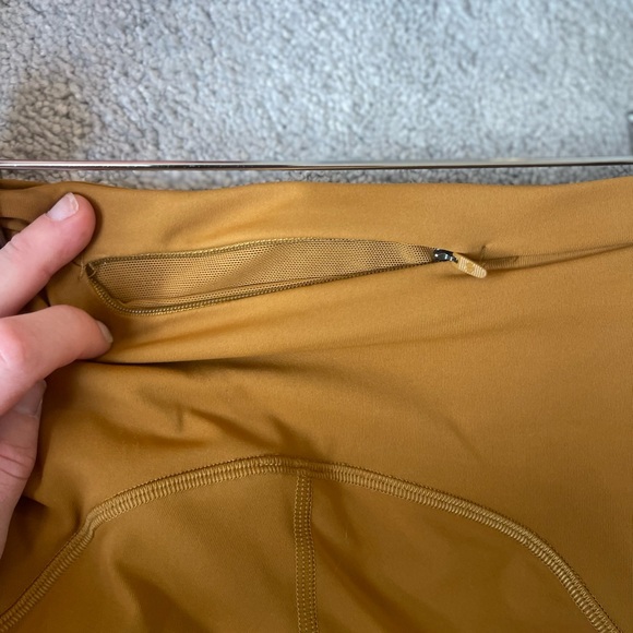 Lululemon Swift Speed High-Rise Tight 28"
Spiced Bronze Size 2 - Picture 13 of 14
